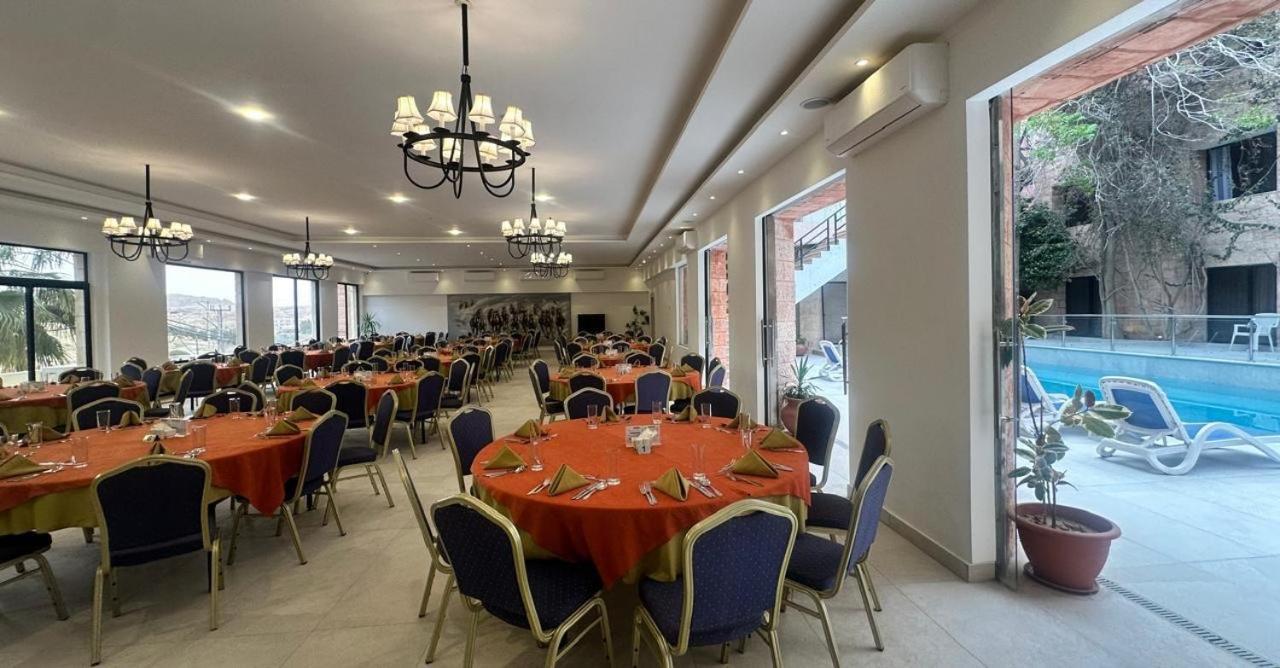 Petra Palace Hotel Wadi Musa Zewnętrze zdjęcie